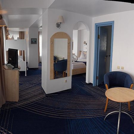 Briza Boutique Hotel Mamaia Bagian luar foto
