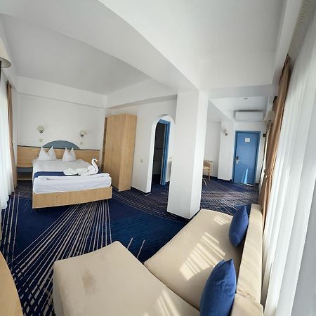 Briza Boutique Hotel Mamaia Bagian luar foto