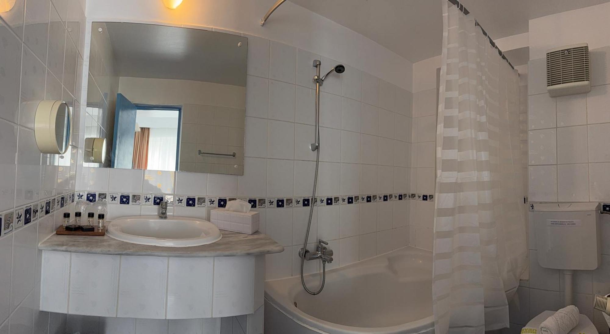 Briza Boutique Hotel Mamaia Bagian luar foto